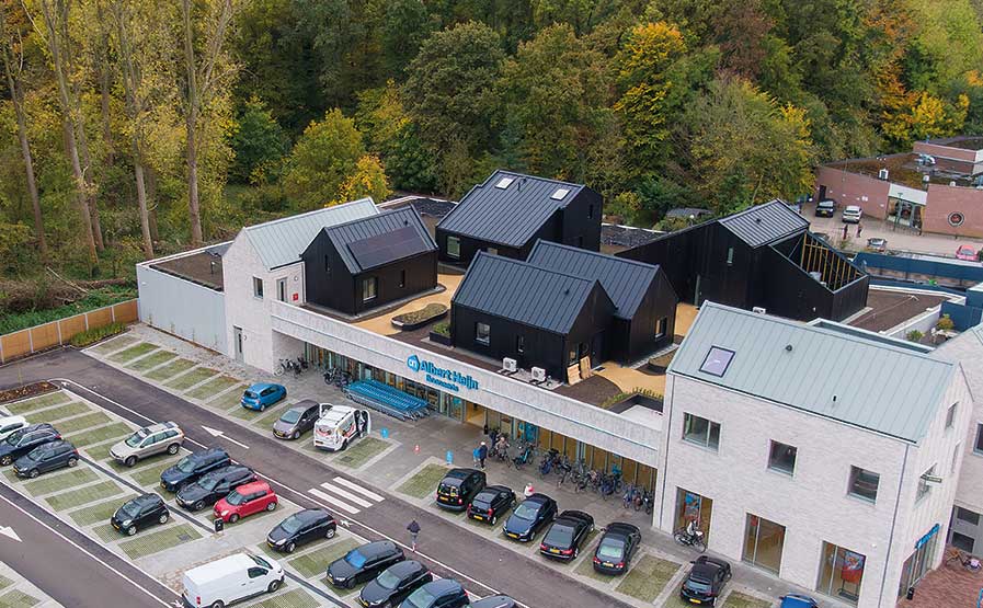 huizen gebouwd op een dak